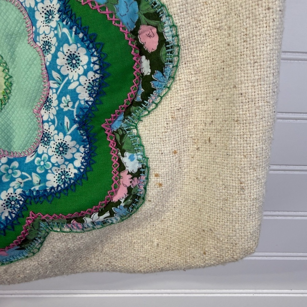 Handcrafted boho hippy Cream burlap Tote Bag with quilted Floral Appliqué. - Picture 7 of 7